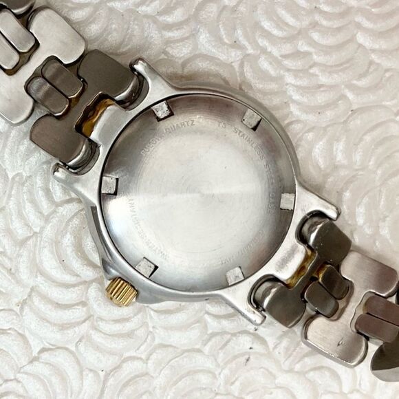 Vintage 1993 Bulova Marine Star Two-Tone German Quartz Ladies Diver Style Watch - Picture 12 of 15